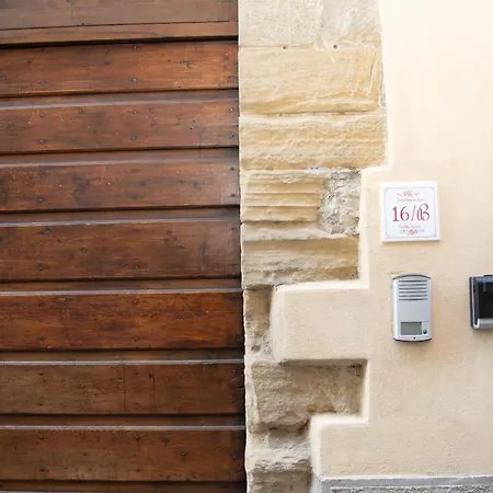 Dimora Borgo Dei Lanari * Città di Castello